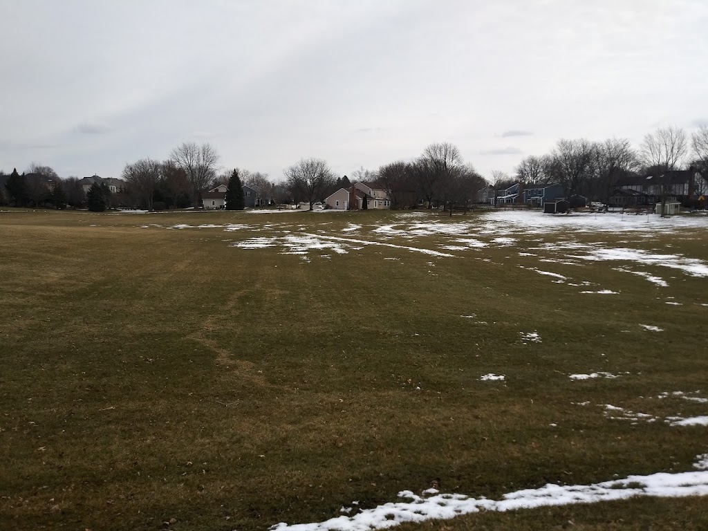 Campus Greens | 1532 Fender Rd, Naperville, IL 60565, USA | Phone: (630) 848-5000