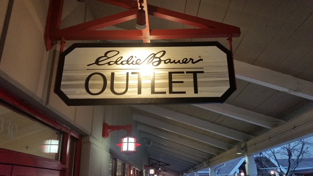 Eddie Bauer Outlet | 9911 Avon Lake Rd Suite 270, Burbank, OH 44214, USA | Phone: (330) 948-1529