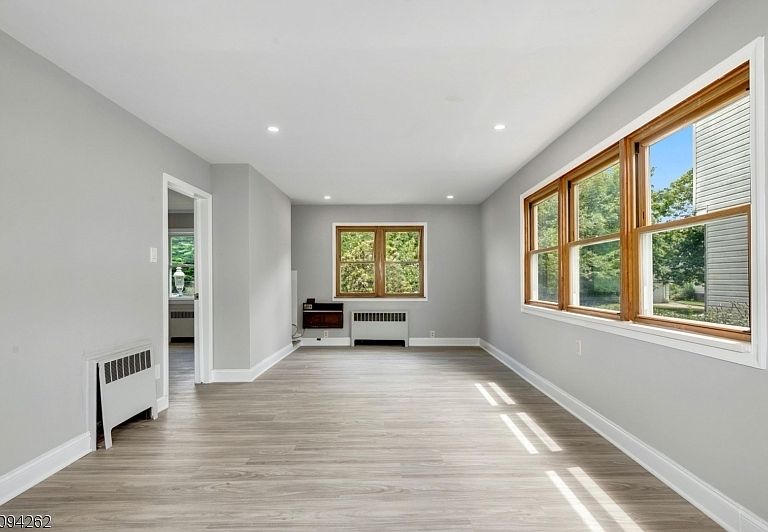 Floor Innovation | 100 Penn Ave Suite E, Levittown, PA 19057, USA | Phone: (718) 737-2812