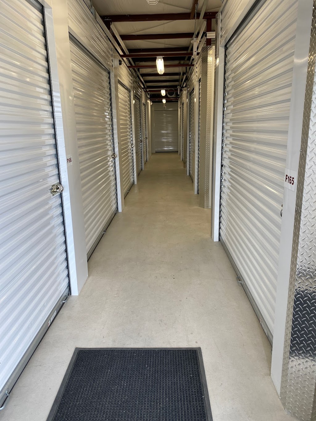 Store House Storage Center | 2416 FM725, New Braunfels, TX 78130, USA | Phone: (830) 515-7686