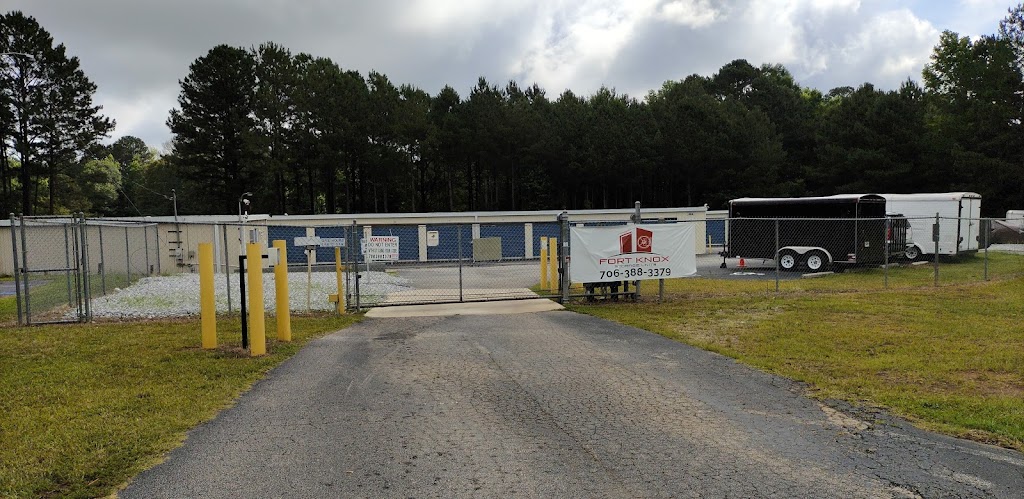 Oak Street Storage LLC | 74 Oak St, Hampton, GA 30228, USA | Phone: (770) 946-3656