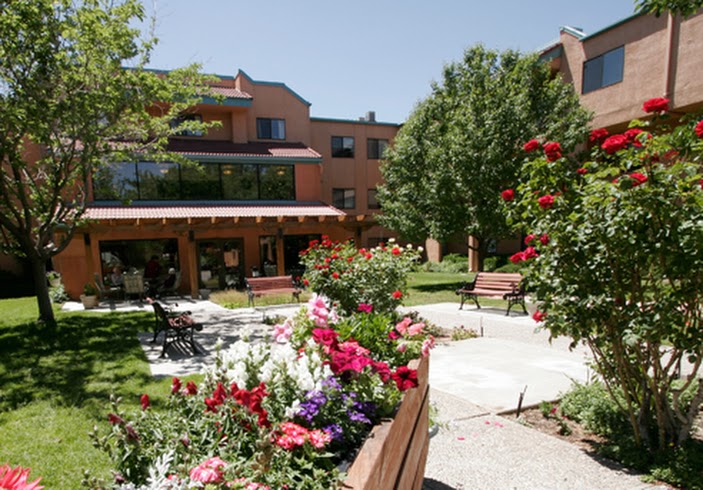 Sandia Vista Senior Living | 500 Paisano St NE, Albuquerque, NM 87123, USA | Phone: (505) 291-0600