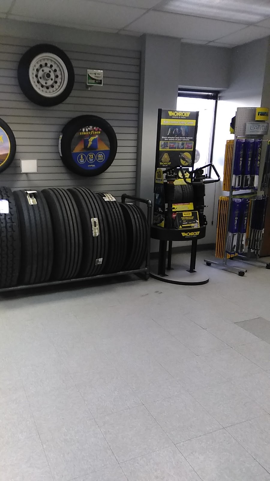 Raben Tire & Auto Service | 4334 Crittenden Dr, Louisville, KY 40209, USA | Phone: (502) 375-6600