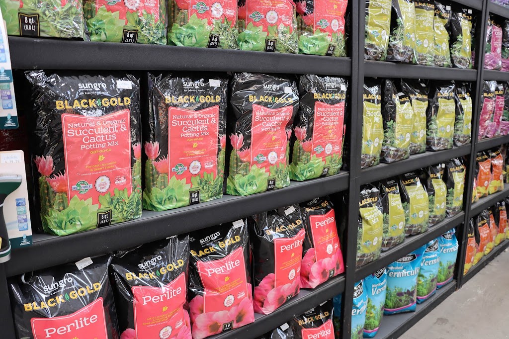 Calloways Nursery | 1601 Dallas Dr, Denton, TX 76205, USA | Phone: (940) 591-8865