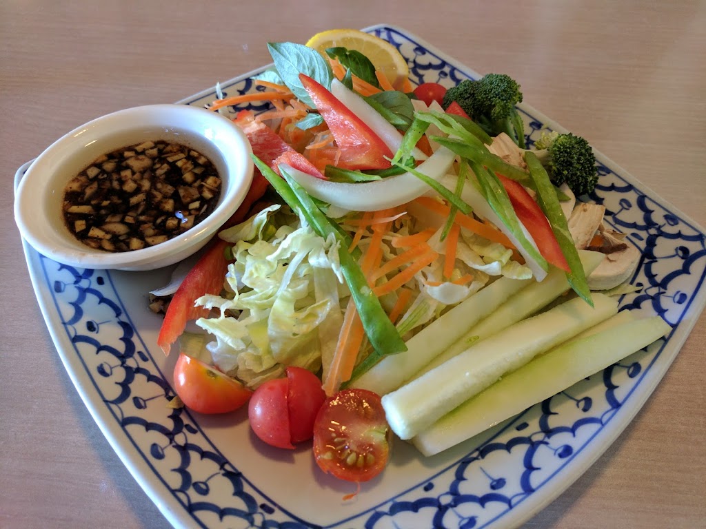 Vilais Thai Kitchen | 5230 N Virginia Dare Trail, Kitty Hawk, NC 27949, USA | Phone: (252) 441-8424