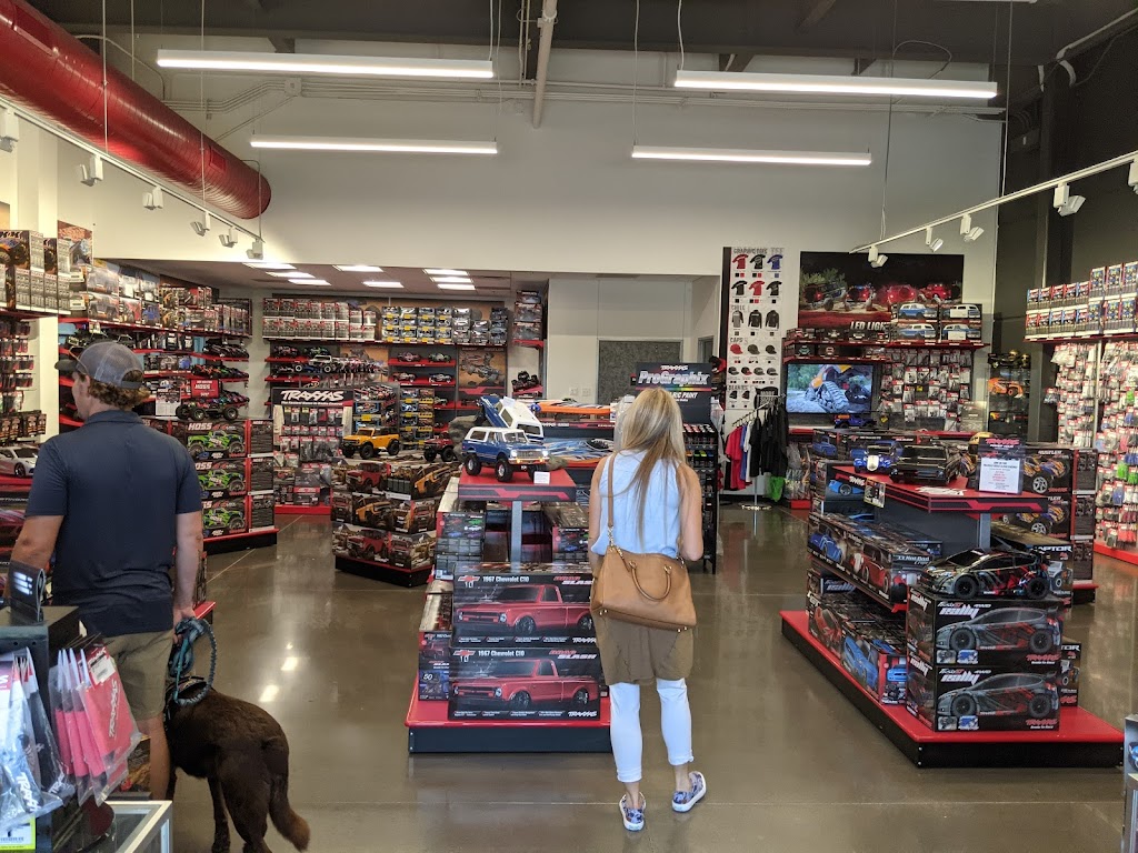 Traxxas | 6250 Traxxas Way, McKinney, TX 75070, USA | Phone: (972) 549-3000