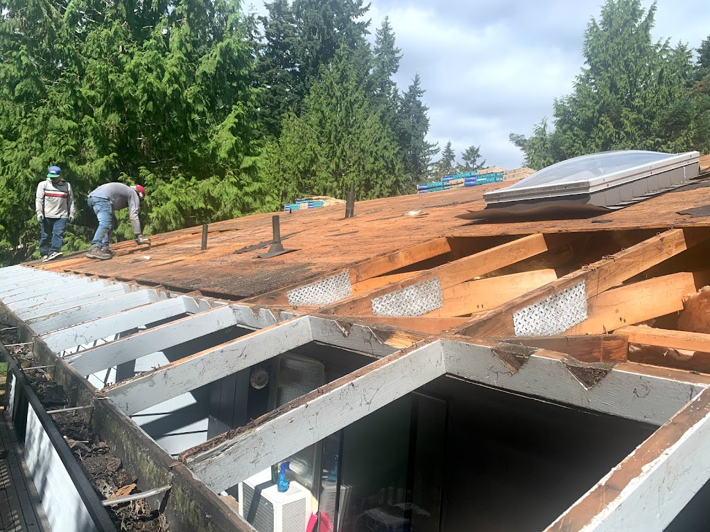 Stout Roofing LLC | 13110 NE 177th Pl, Woodinville, WA 98072 | Phone: (425) 643-0888