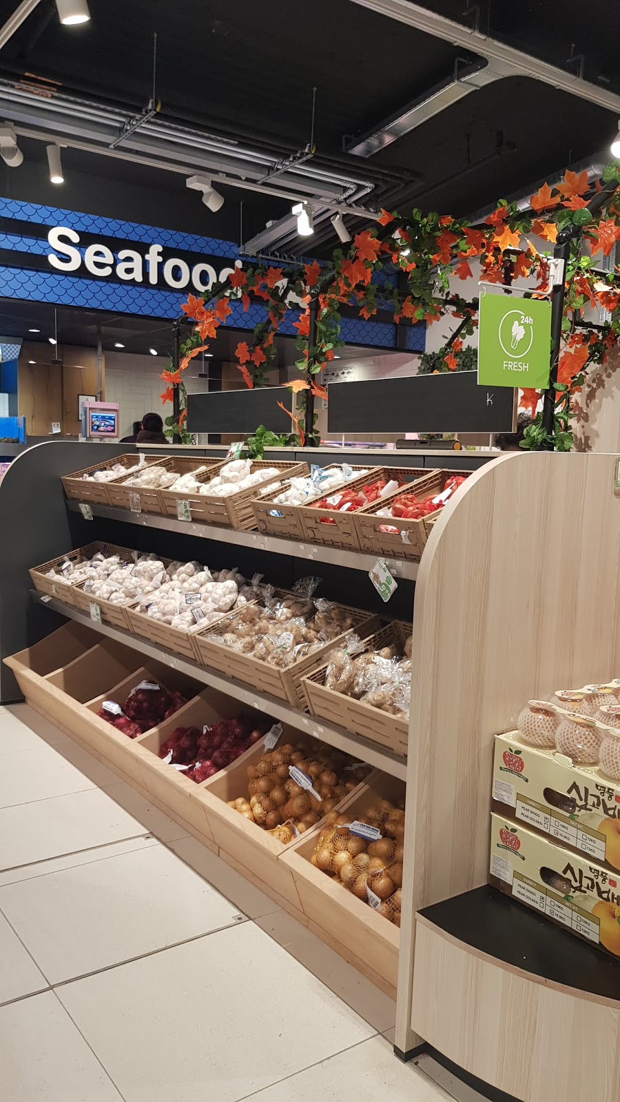 Aziatische Supermarkt | Buikslotermeerplein 228, 1025 GB Amsterdam, Netherlands | Phone: 020 820 9898