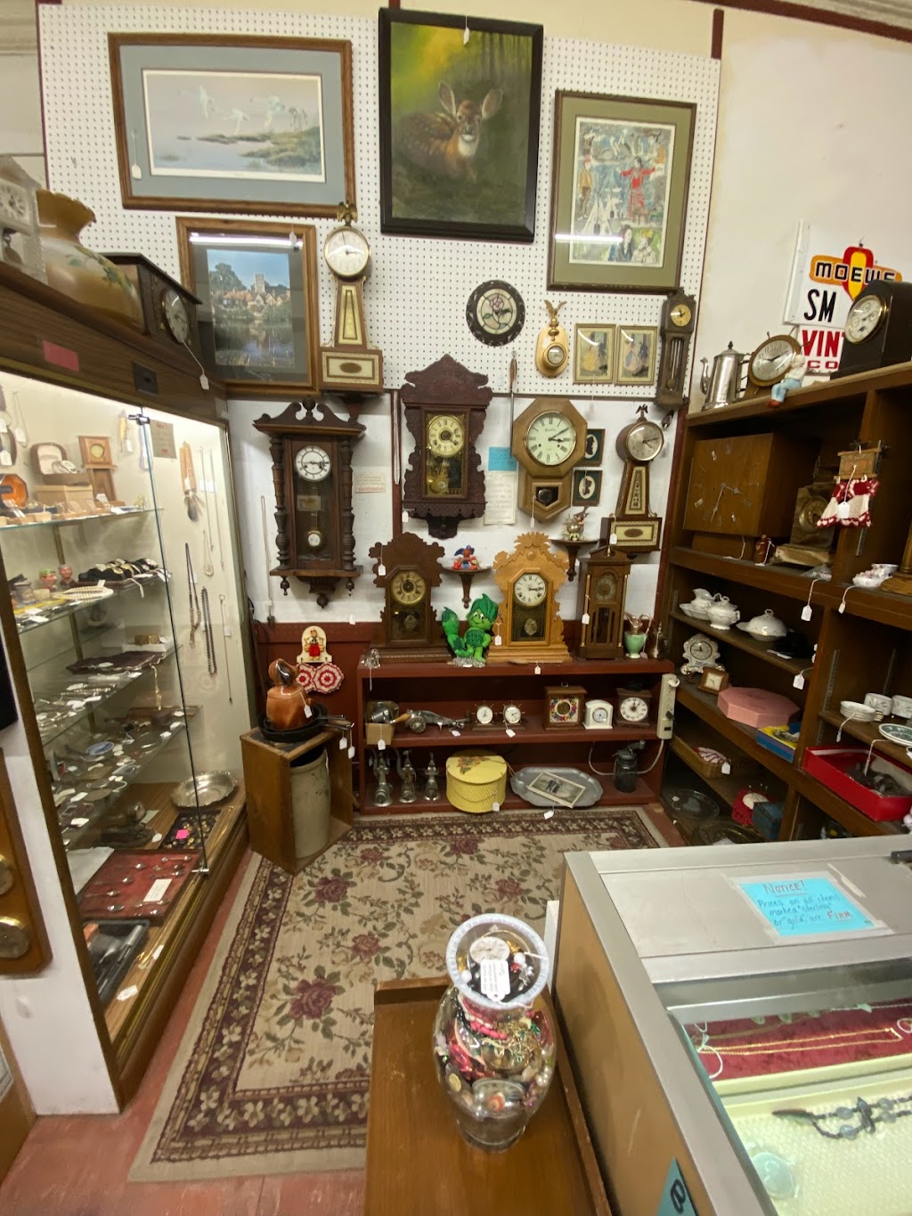 Water Street Antiques | 240 Water St, Jordan, MN 55352, USA | Phone: (952) 492-3322