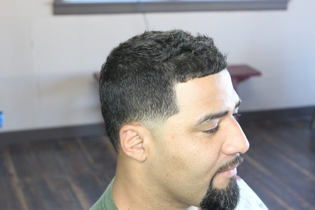 The Razors Edge Barbershop | 4433 Southwestern Blvd #1415, Hamburg, NY 14075, USA | Phone: (716) 422-0207