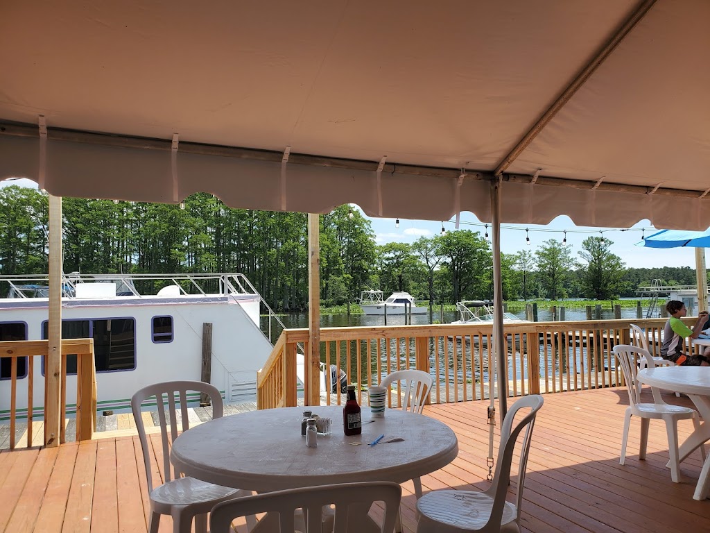 Colonial Harbor Marina | 14910 Marina Rd, Lanexa, VA 23089, USA | Phone: (804) 966-5523