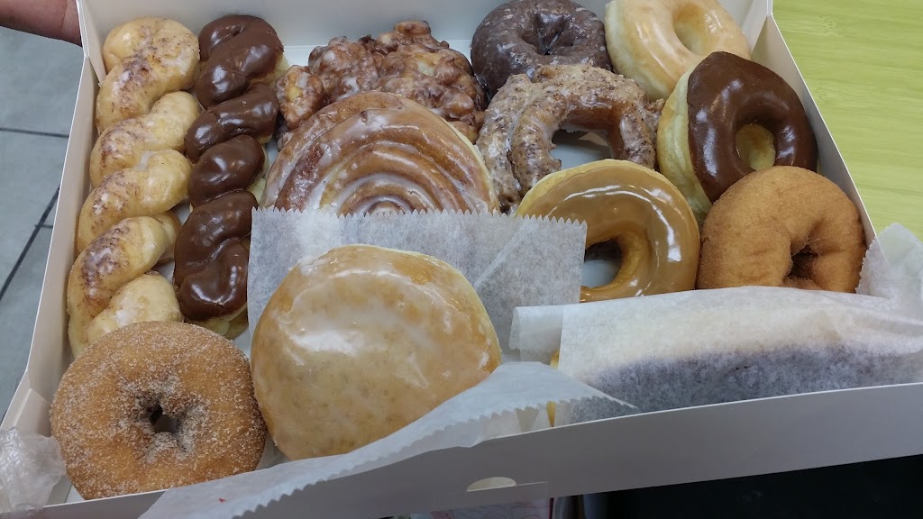 Daylight Donuts | 1213 Woodhaven Blvd, Fort Worth, TX 76112, USA | Phone: (817) 451-1371