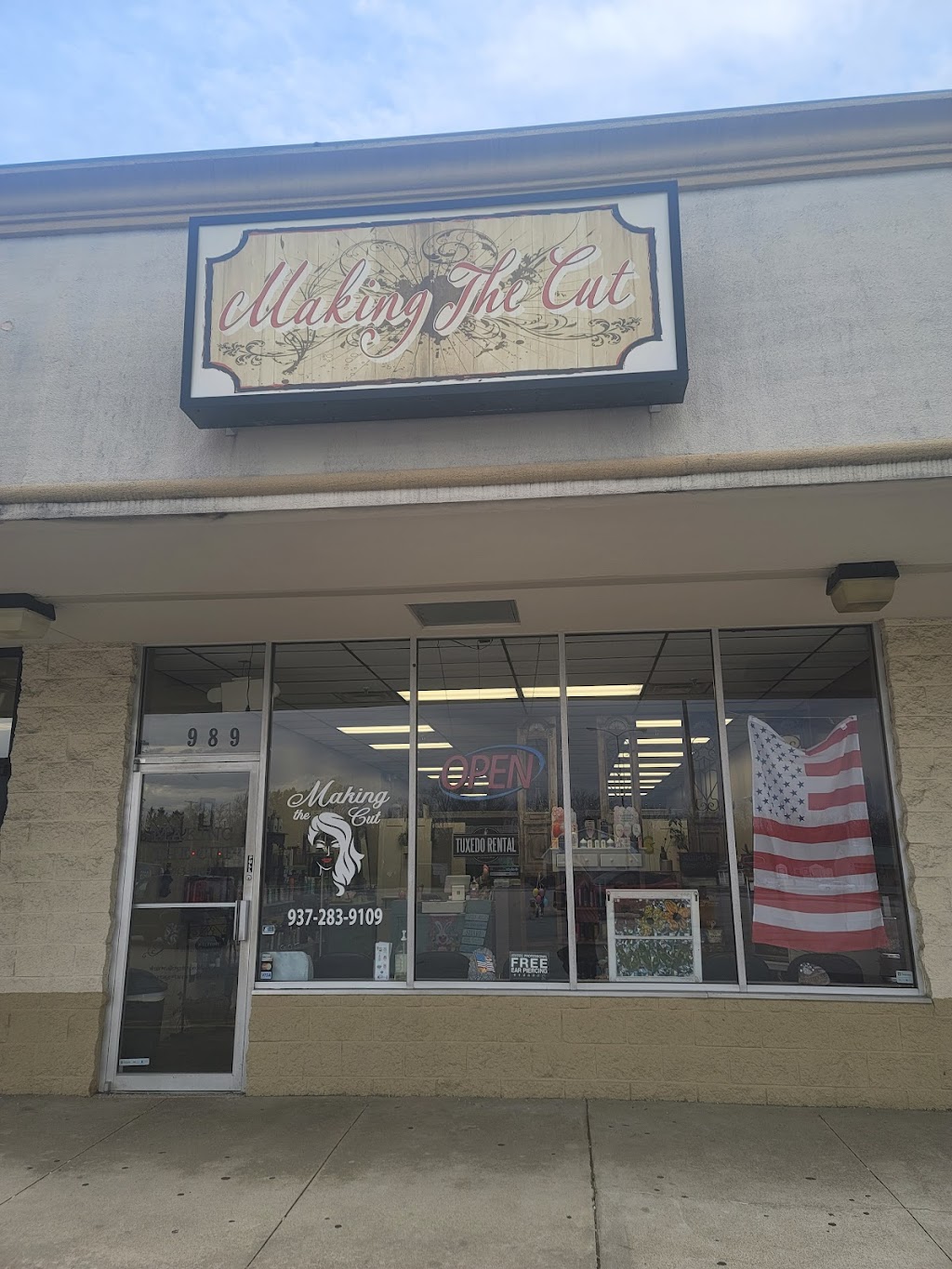 Making The Cut LLC | 132 E Main St, Wilmington, OH 45177, USA | Phone: (937) 283-9109