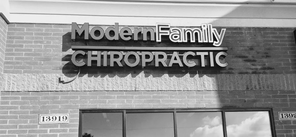 Modern Family Chiropractic | 13919 19 Mile Rd, Sterling Heights, MI 48313, USA | Phone: (586) 580-1234