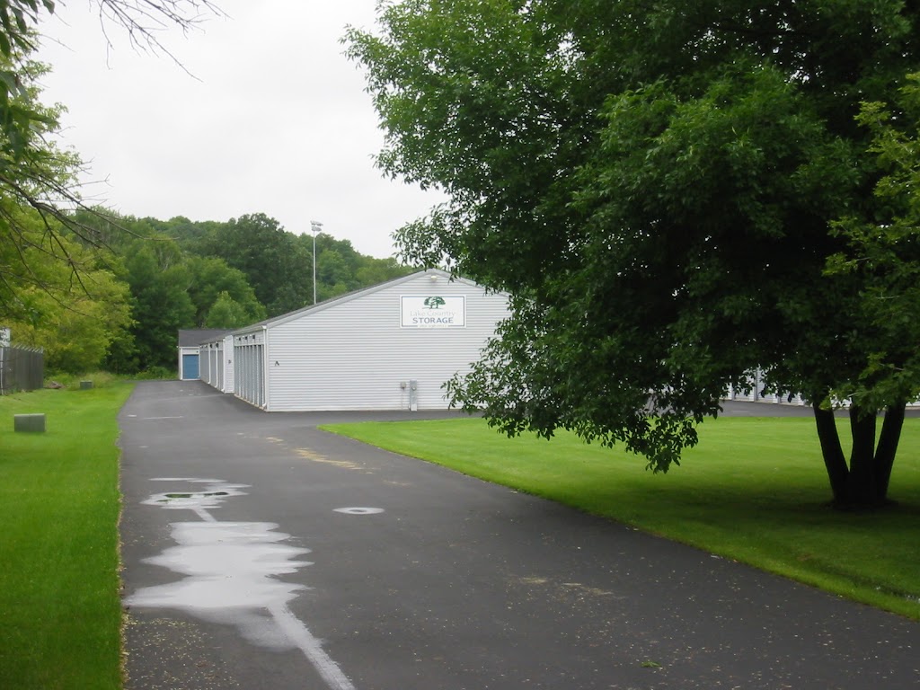 Lake Country Storage | 329 Slinger Rd, Slinger, WI 53086 | Phone: (262) 236-0612