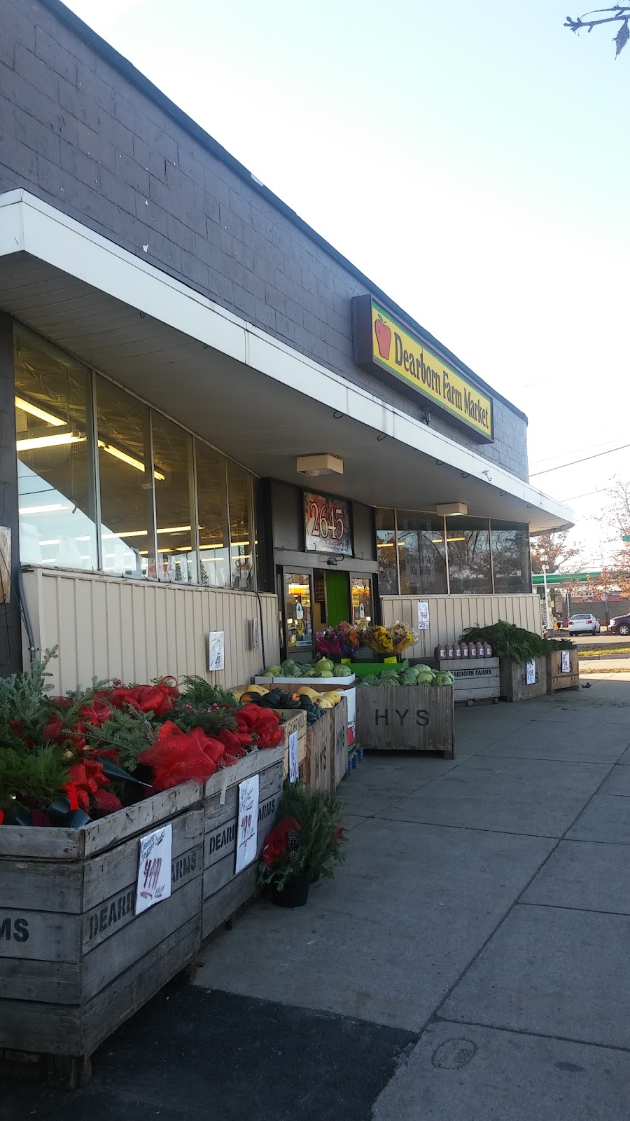 Dearborn Farm Market | 2645 Monroe St, Dearborn, MI 48124 | Phone: (313) 278-3719