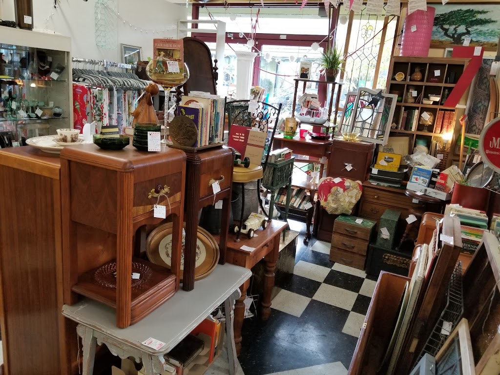 Stars & Splendid Antiques Mall | 7030 SE Milwaukie Ave, Portland, OR 97202, USA | Phone: (503) 235-5990