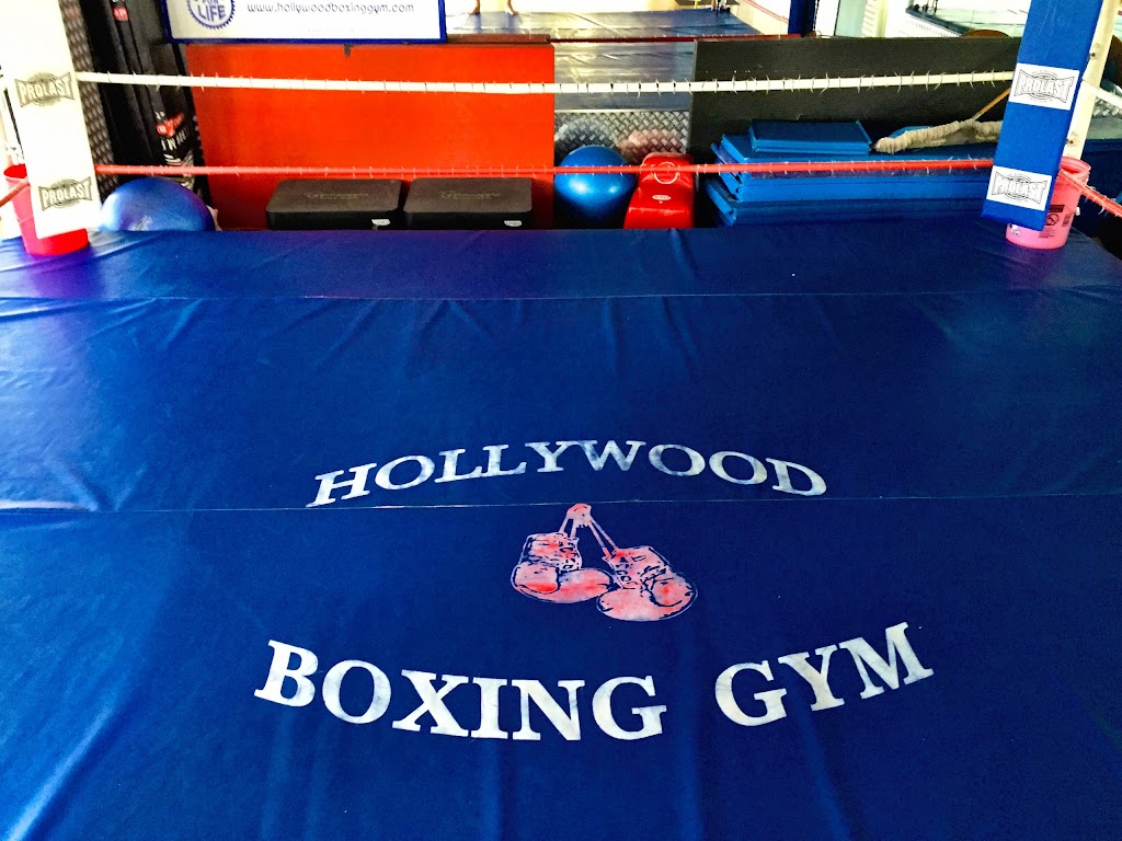 Hollywood Gym | 1551 N La Brea Ave, Los Angeles, CA 90028, USA | Phone: (323) 845-1420