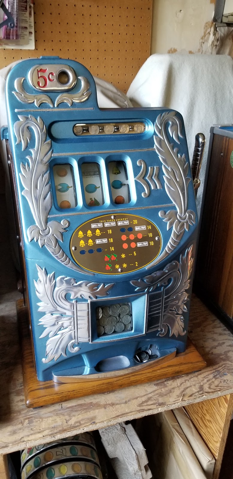 Las Vegas Antique Slot Machine | 4820 W Montara Cir, Las Vegas, NV 89121, USA | Phone: (702) 456-8801