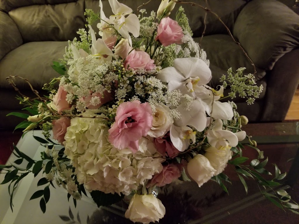 Ann Maries Custom Floral | 232 W Maya Dr, Litchfield Park, AZ 85340, USA | Phone: (623) 536-2649