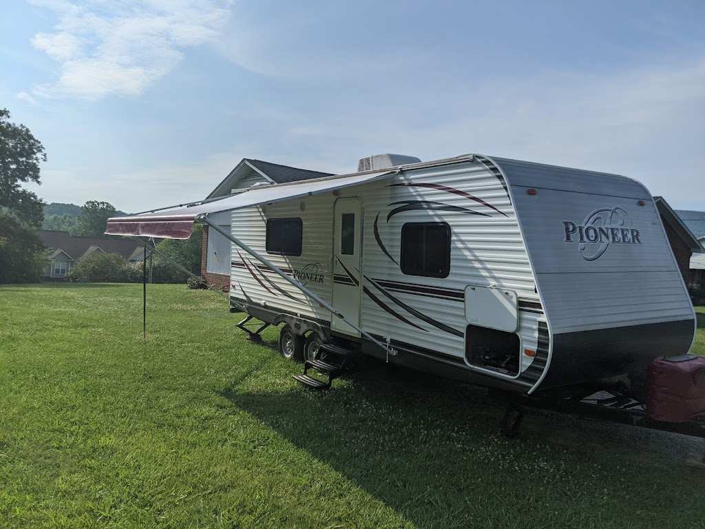 Pilot RV Rentals, LLC | 161 Shoals Rd, Pinnacle, NC 27043, USA | Phone: (336) 971-3321