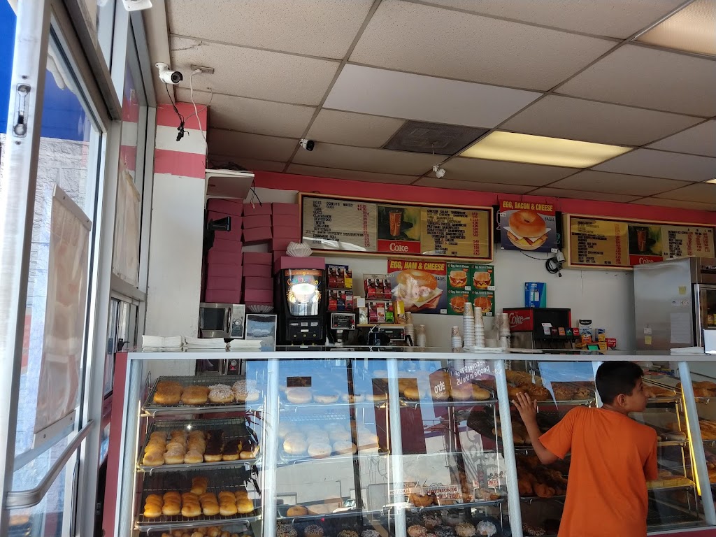 King Donut | 1955 S Hoover St, Los Angeles, CA 90007, USA | Phone: (213) 747-6129