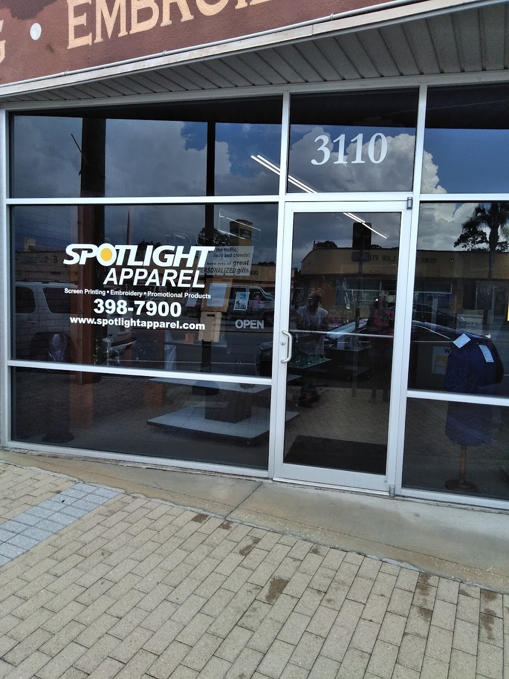 Spotlight Apparel, Inc. | 2115 University Blvd S, Jacksonville, FL 32216, USA | Phone: (904) 398-7900