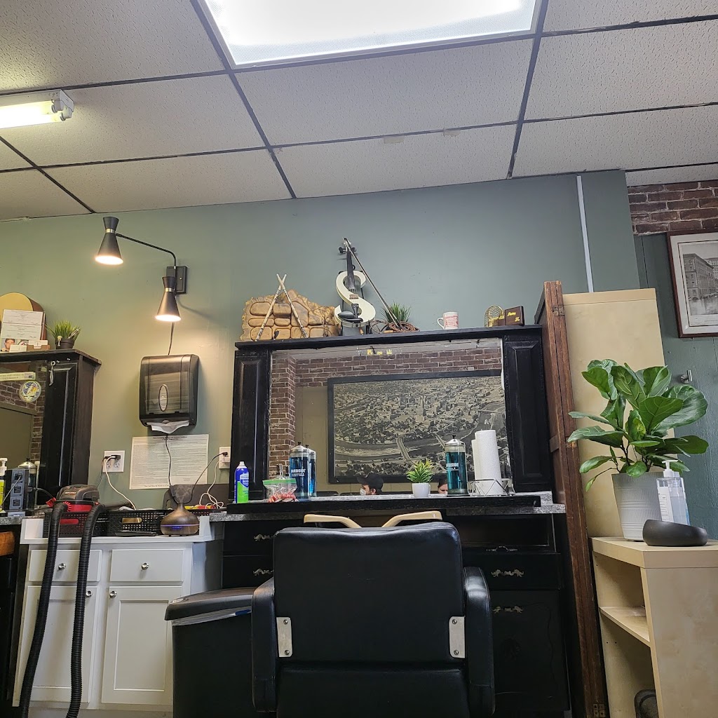 Ajs Barber Shop | 5537 Far Hills Ave, Kettering, OH 45429, USA | Phone: (937) 797-2420