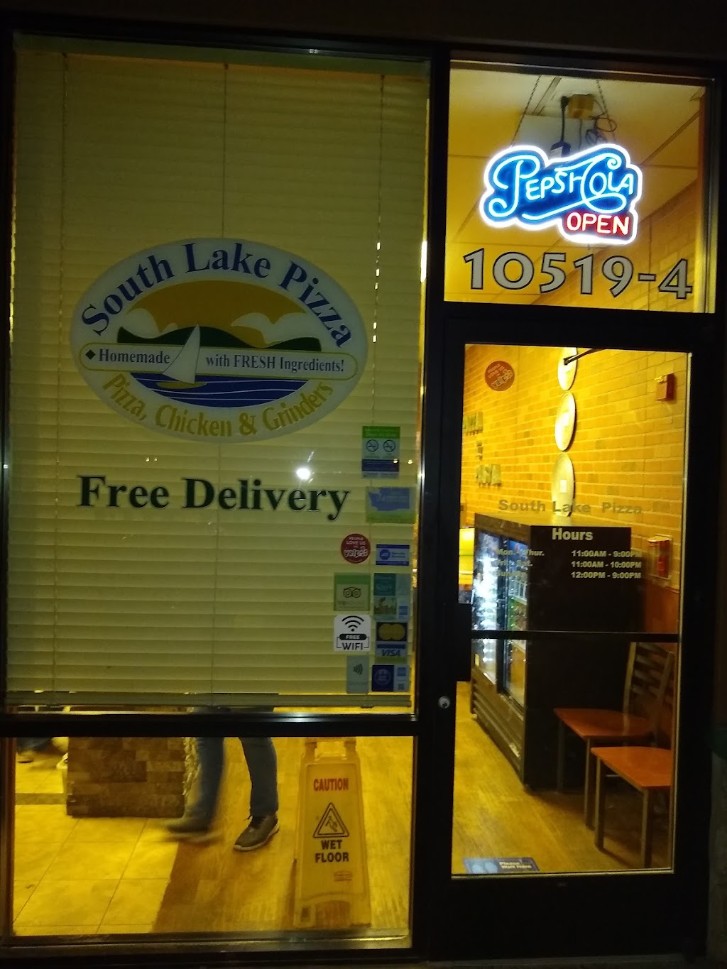South Lake Pizza | 10519 20th St SE #4, Lake Stevens, WA 98258, USA | Phone: (425) 377-1520