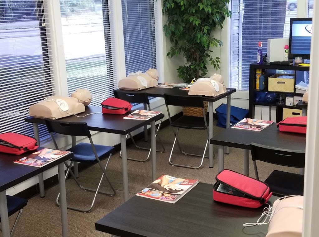 Absolute CPR and Allied Health Training | 402 W Wheatland Rd #180, Duncanville, TX 75116, USA | Phone: (682) 551-6521