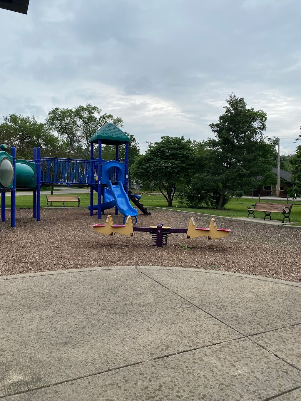 Churchill Park | 271 St Charles Rd, Glen Ellyn, IL 60137, USA | Phone: (630) 858-2462