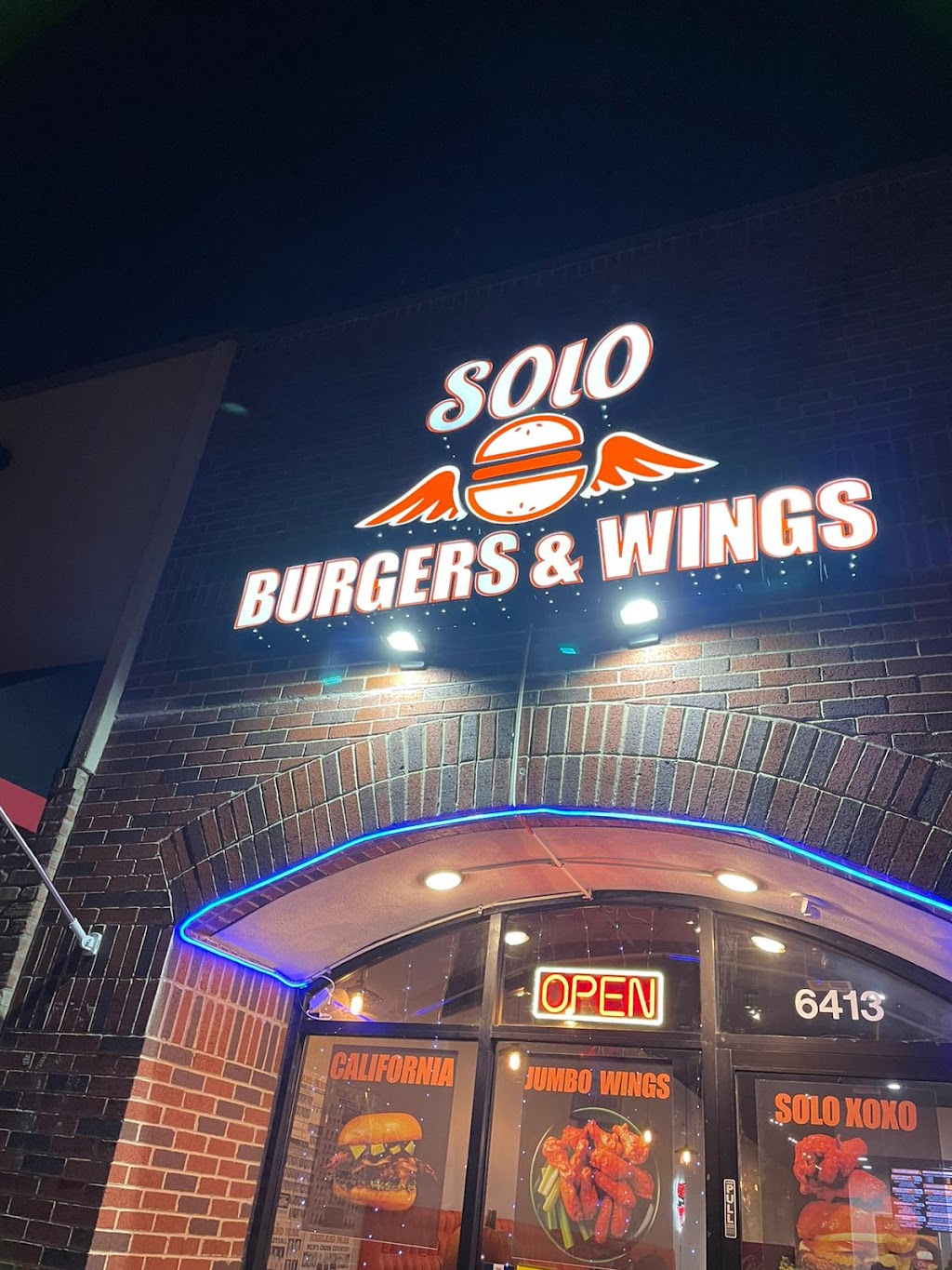 Solo Burgers & Wings | 6413 Hillcrest Ave, Dallas, TX 75205, USA | Phone: (214) 434-1711