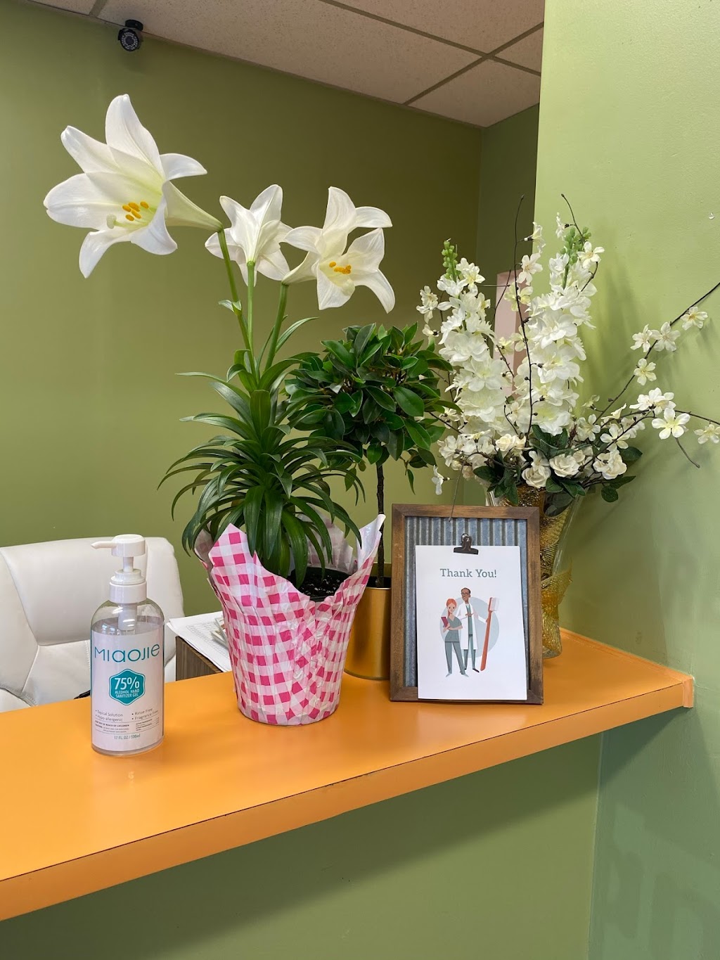 Sunland Smiles Dental | 8454 Sunland Blvd, Sun Valley, CA 91352, USA | Phone: (818) 767-1800