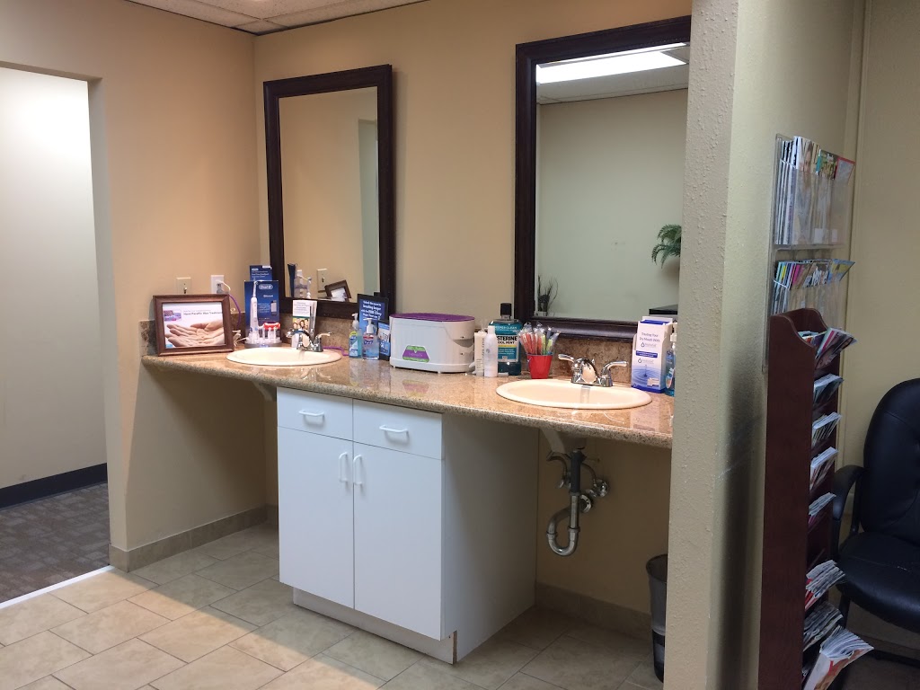 Sunrise Dental Everett | 111 SE Everett Mall Way Suite B-100, Everett, WA 98208, USA | Phone: (425) 201-4343