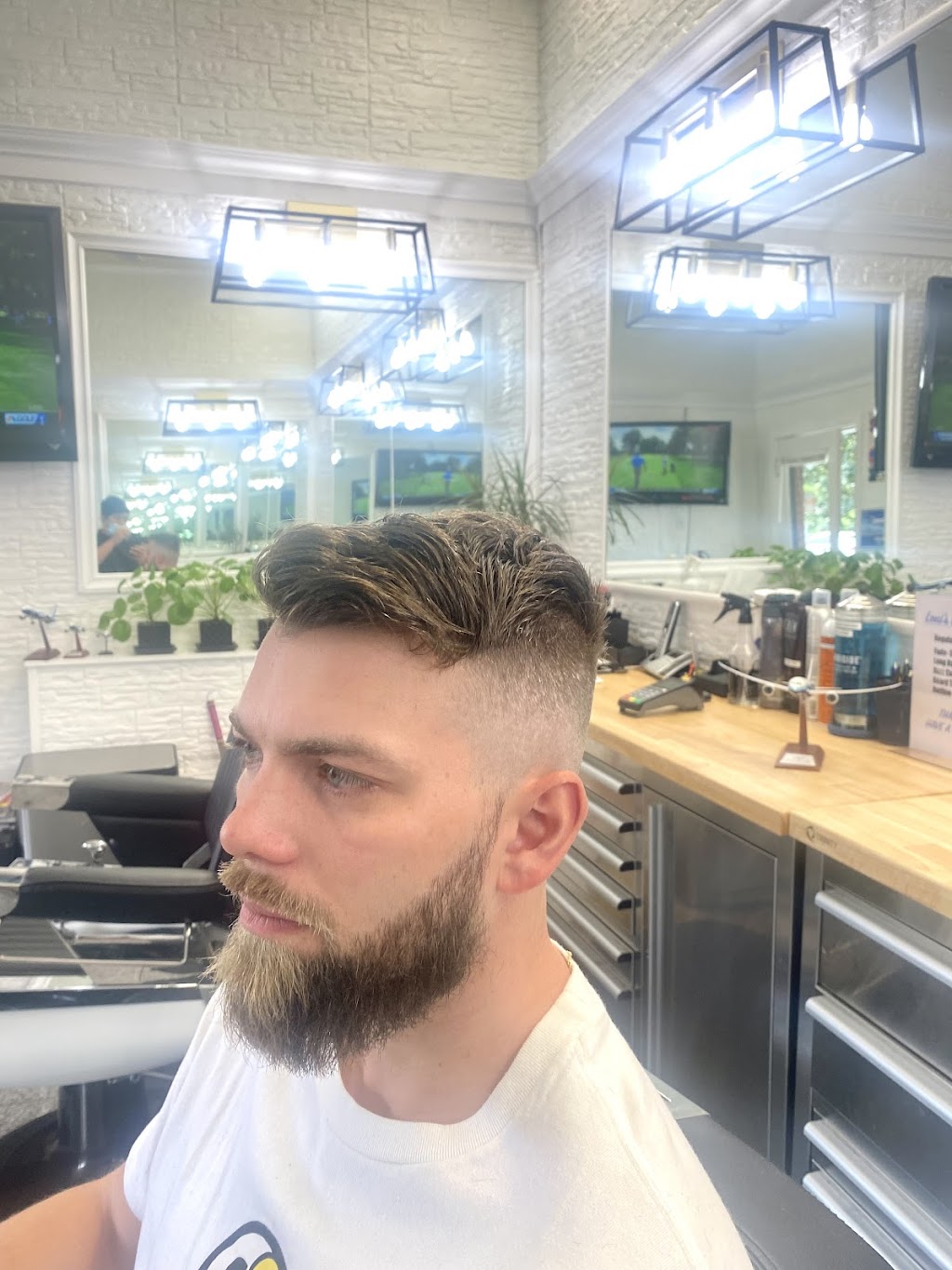 Louis Barber Shop | 2615 N 21st St, Tacoma, WA 98406, USA | Phone: (253) 756-1026