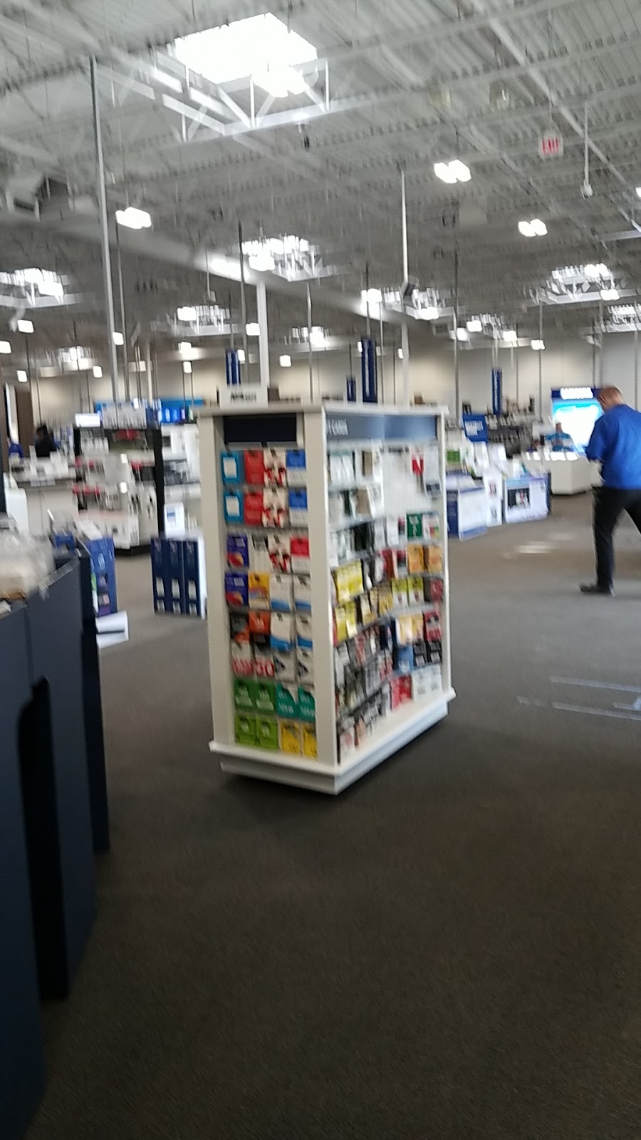 Best Buy | 1643 County Road B2 W, Roseville, MN 55113, USA | Phone: (651) 746-0538