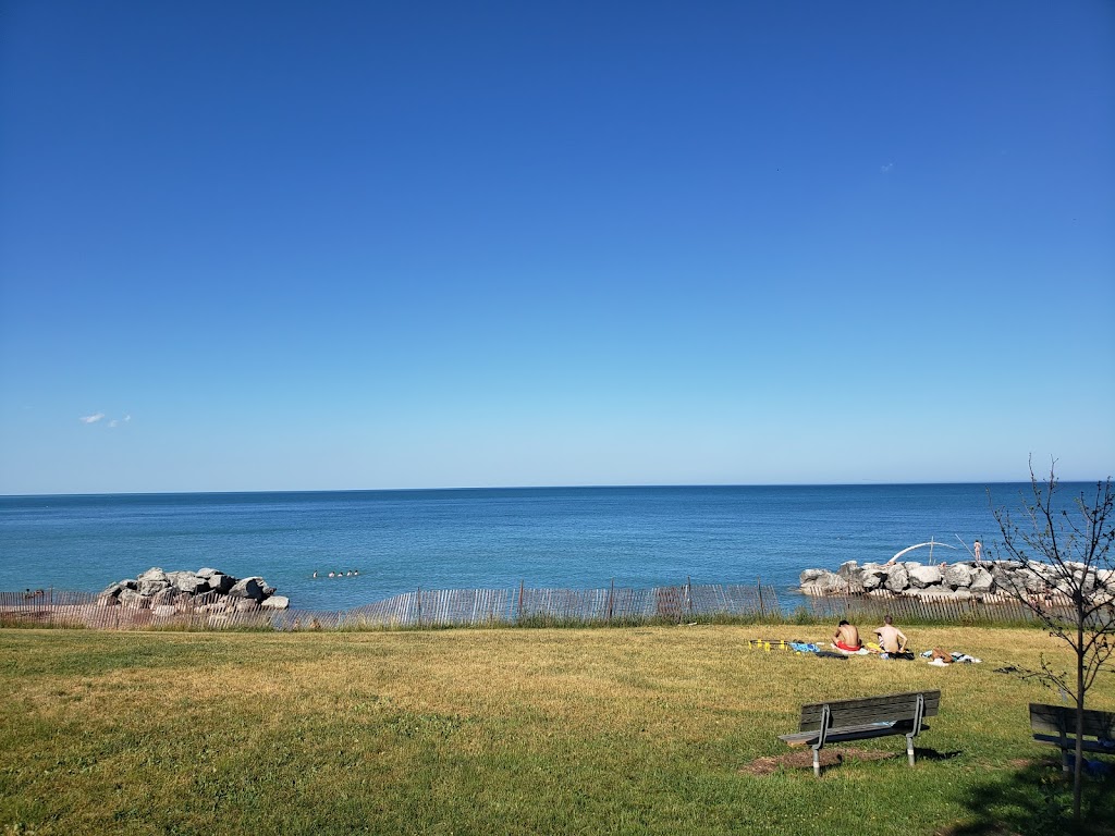 Klode Park | 5960 N Lake Dr, Whitefish Bay, WI 53217, USA | Phone: (414) 962-6690