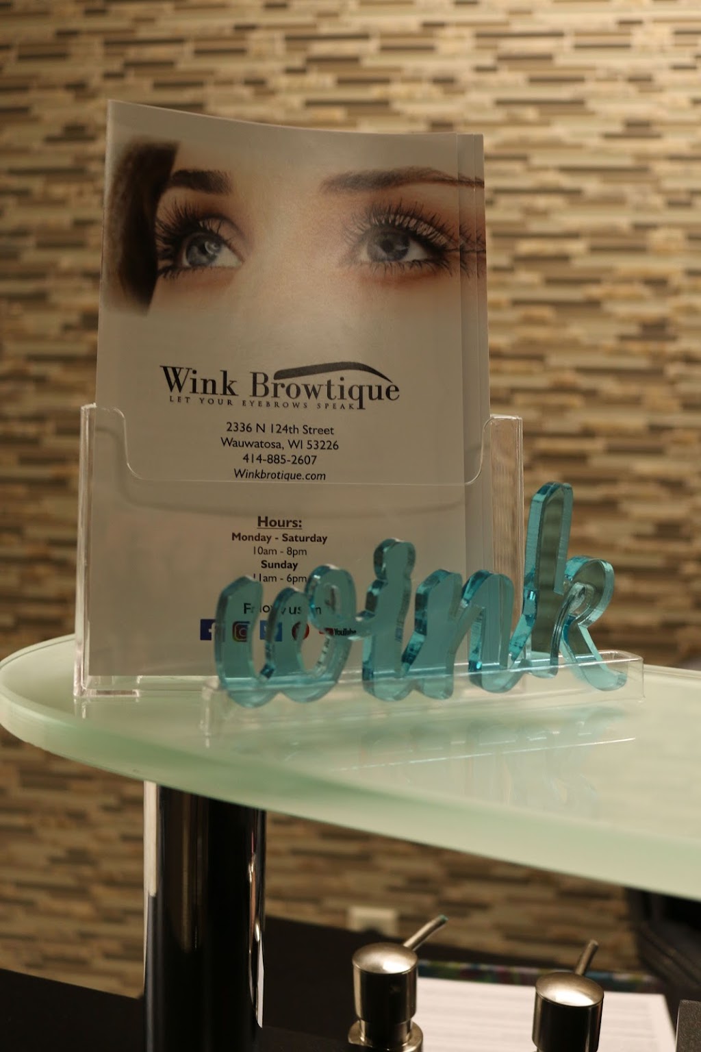 Wink Browtique | 2336 N 124th St, Wauwatosa, WI 53226 | Phone: (414) 885-2607