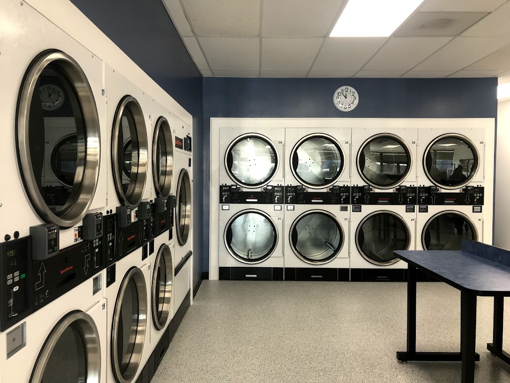 Luxury Wash Laundromat | 519 E 141st St suite i, Glenpool, OK 74033, USA | Phone: (918) 995-7533