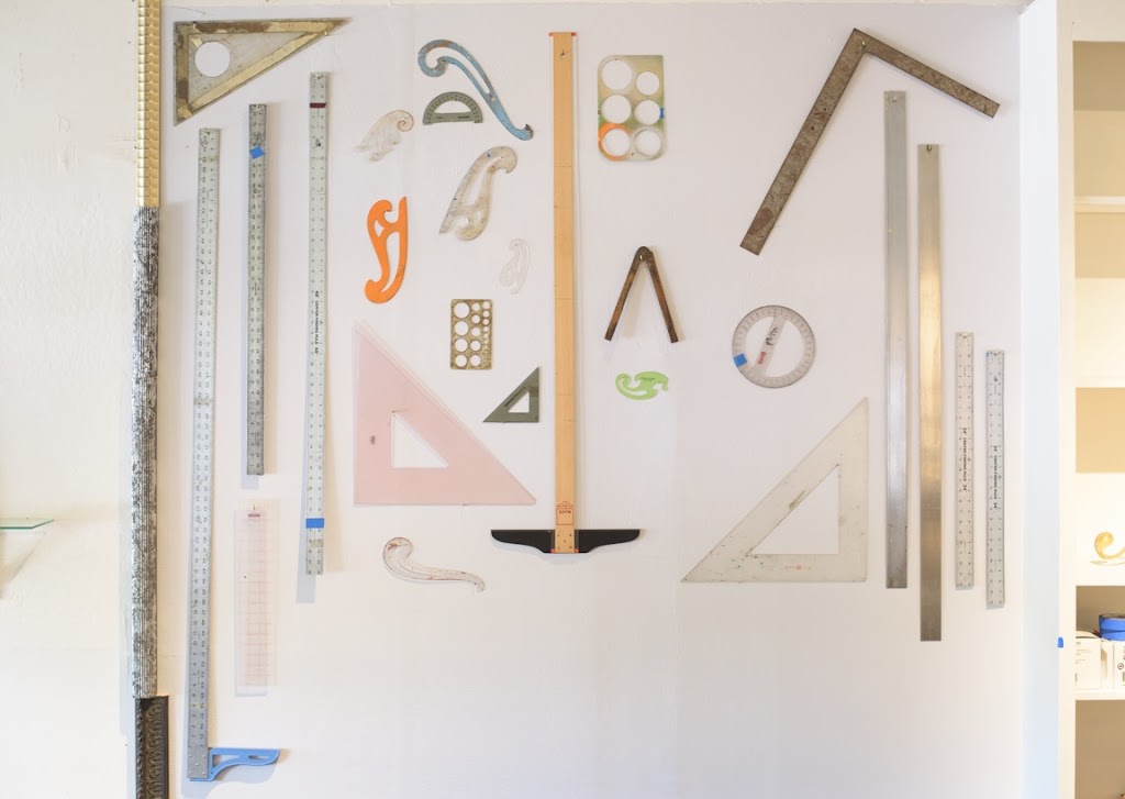 Angeles Press | 3200 Airport Ave Suite #1, Santa Monica, CA 90405, USA | Phone: (310) 804-9253