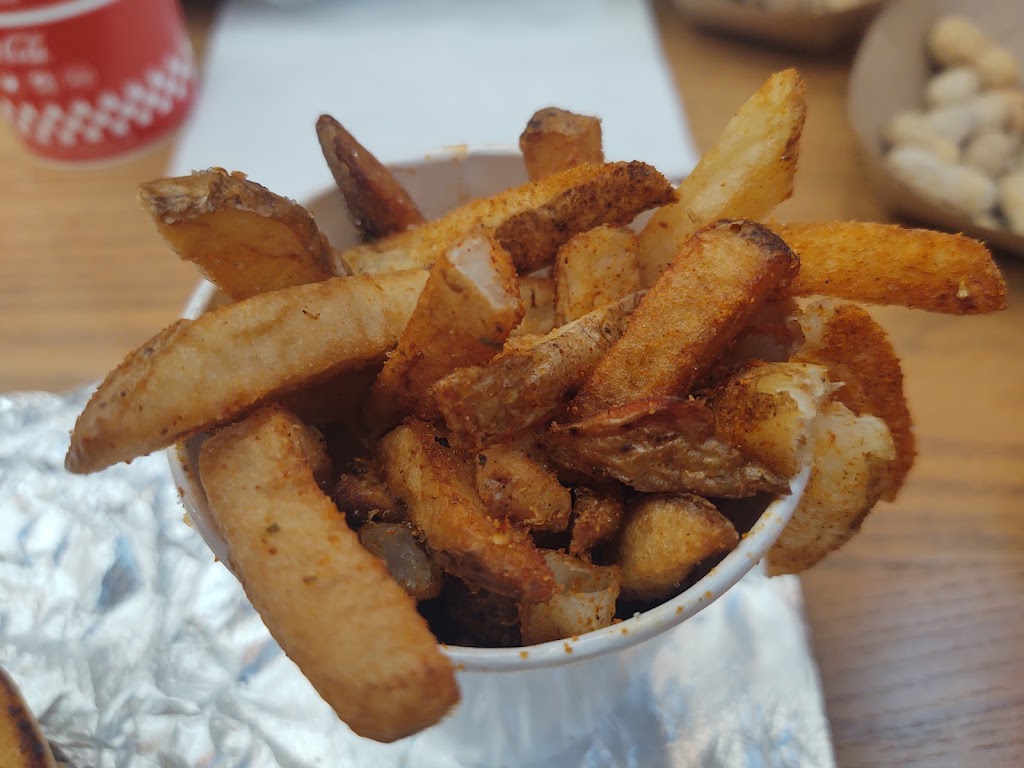 Five Guys | 3273 Robinhood Rd, Winston-Salem, NC 27106, USA | Phone: (336) 760-2660