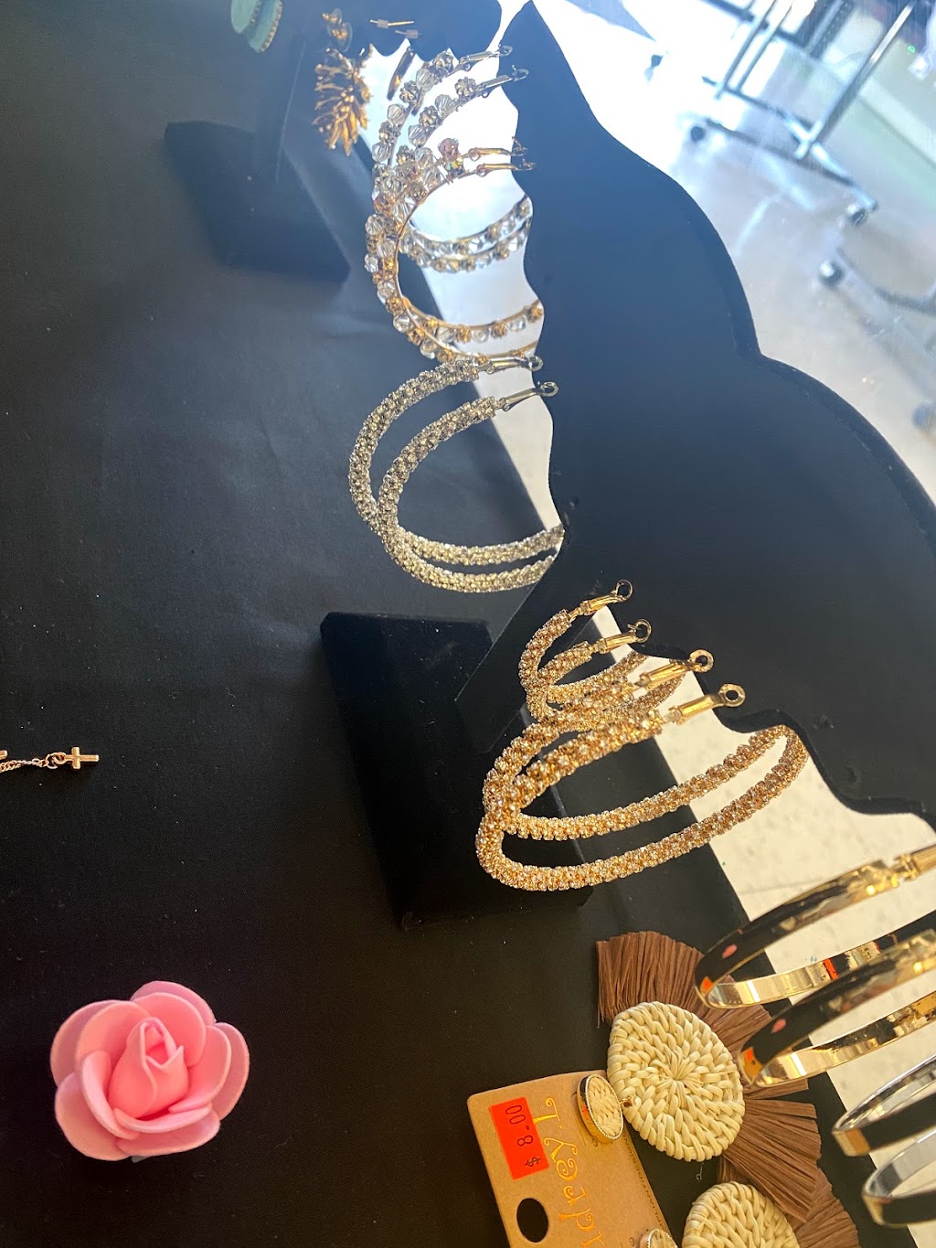 T SHIRT AVE | 944 W 6th St #109, Corona, CA 92882, USA | Phone: (951) 256-4386