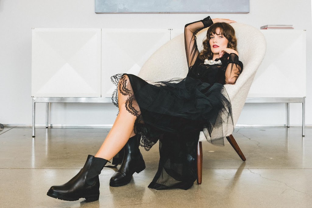 Fetneh Blake Concept | 7918 East Coast Hwy, Newport Coast, CA 92657, USA | Phone: (949) 494-3787