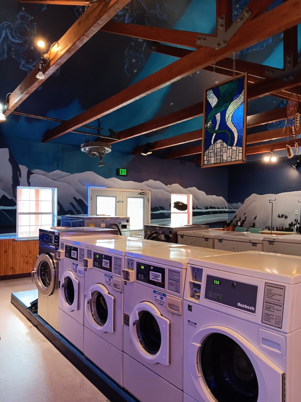 “The Laundromall” – Girdwood Laundry & Showers | 158 Holmgren Pl, Girdwood, AK 99587, USA | Phone: (907) 310-6697