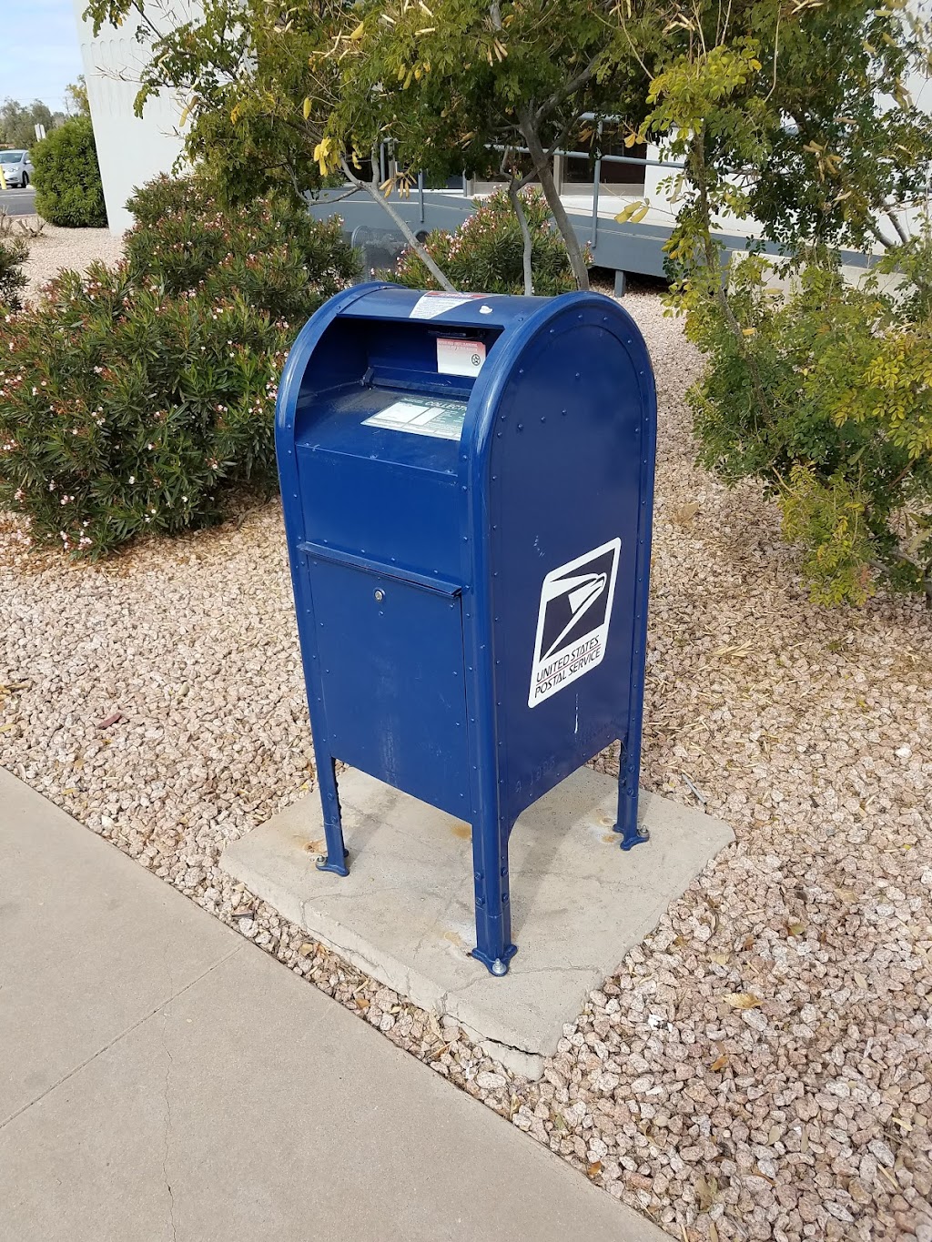 USPS Collection Box | 2500 N 44th St, Phoenix, AZ 85008, USA | Phone: (800) 222-1811