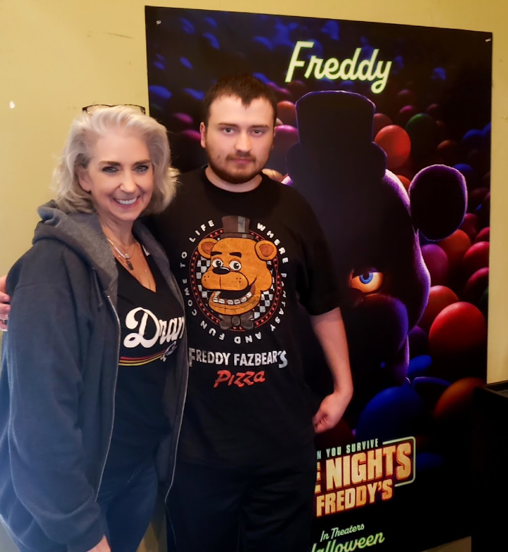 Hometown Cinemas Gun Barrel City | 215 Heritage Pkwy, Gun Barrel City, TX 75156, USA | Phone: (903) 713-0103