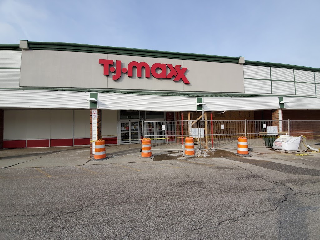 T.J. Maxx | 27049 Chagrin Blvd, Woodmere, OH 44122, USA | Phone: (216) 831-7560