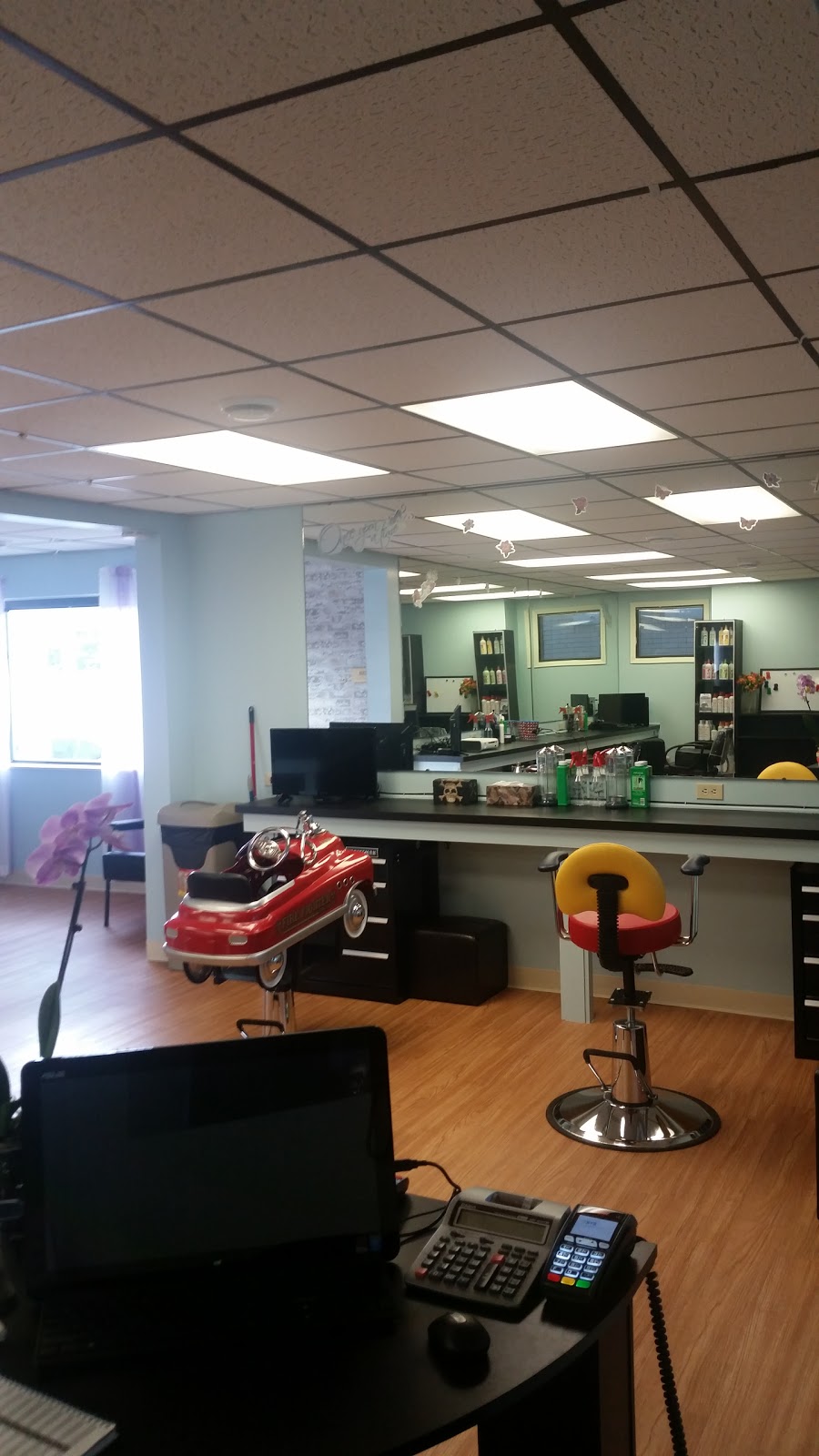 Pirates & Princesss Kidz Hair Salon | 4705 Library Rd, Bethel Park, PA 15102 | Phone: (412) 257-9700