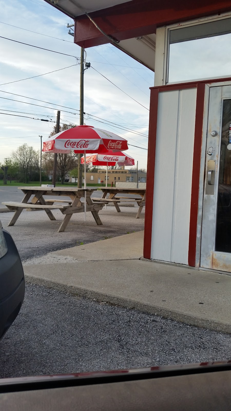 Hoosier Drive-In | 1525 Etna Ave, Huntington, IN 46750, USA | Phone: (260) 356-7826