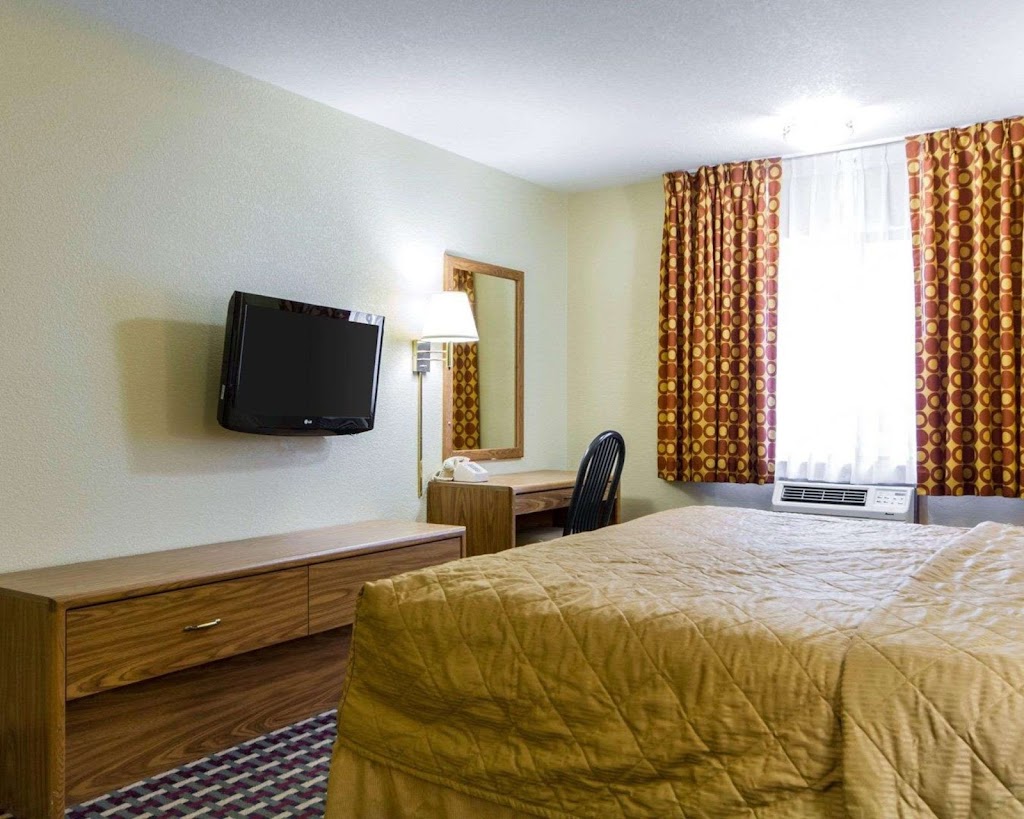 Econo Lodge | 4726 E Washington Ave, Madison, WI 53704, USA | Phone: (608) 241-4171